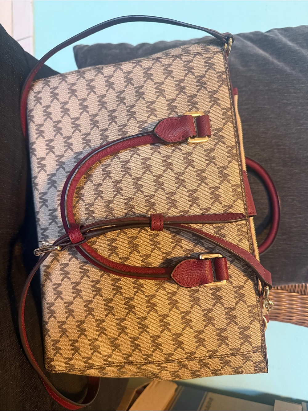 MICHAEL KORS SATCHEL - Picture 7 of 7